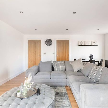 Luxurious 3-Bed Penthouse In Sheffield Apartment Handsworth Bagian luar foto