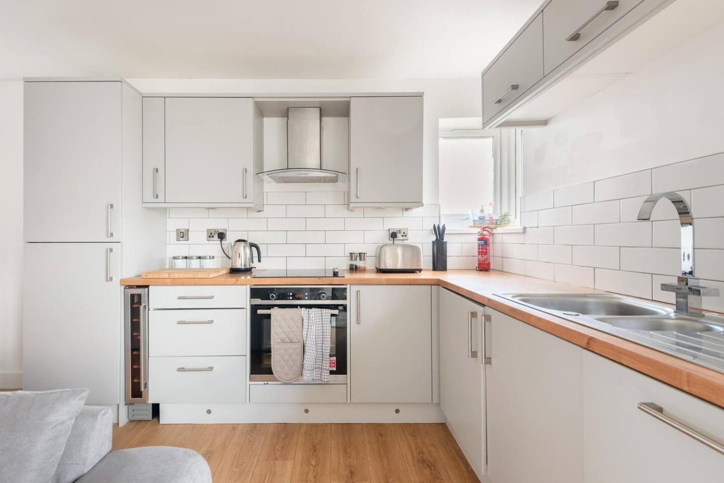 Luxurious 3-Bed Penthouse In Sheffield Apartment Handsworth Bagian luar foto