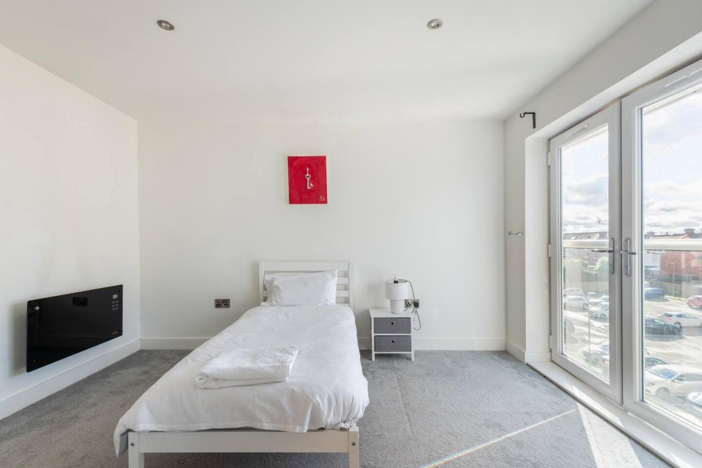 Luxurious 3-Bed Penthouse In Sheffield Apartment Handsworth Bagian luar foto