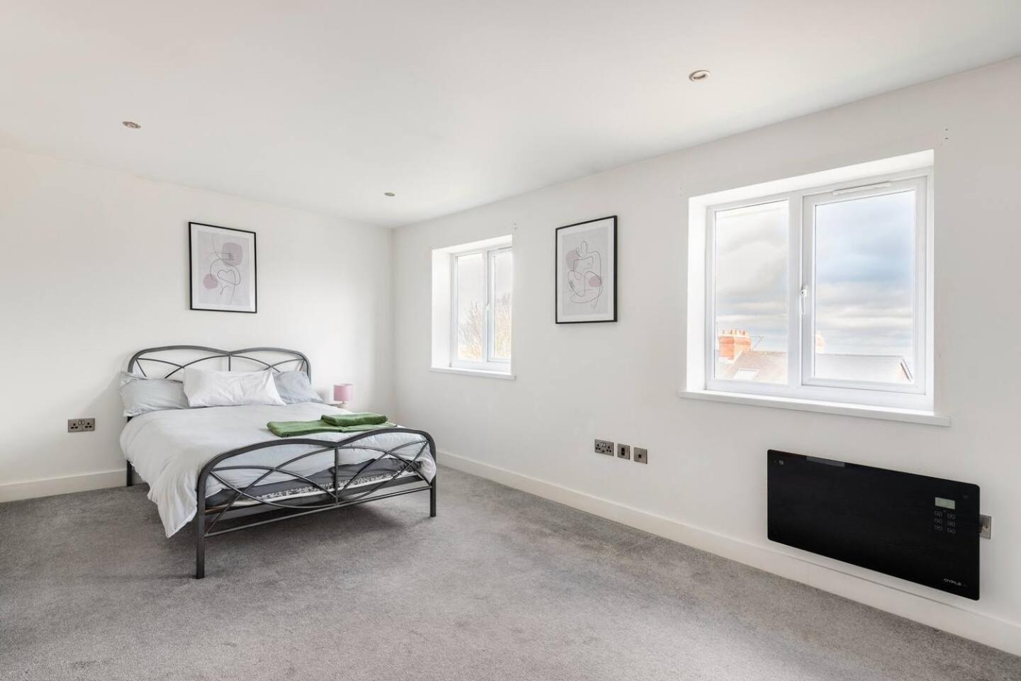 Luxurious 3-Bed Penthouse In Sheffield Apartment Handsworth Bagian luar foto